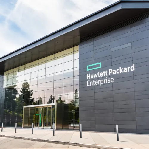 HPE tempts VMware users, partners with year of free virtualization software