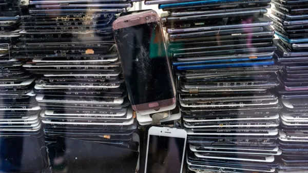Researchers recycle old phones and cluster them into ‘computing platforms’