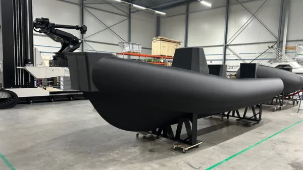 Pentagon eyes 3D-printed military boats made from volcanic fiber